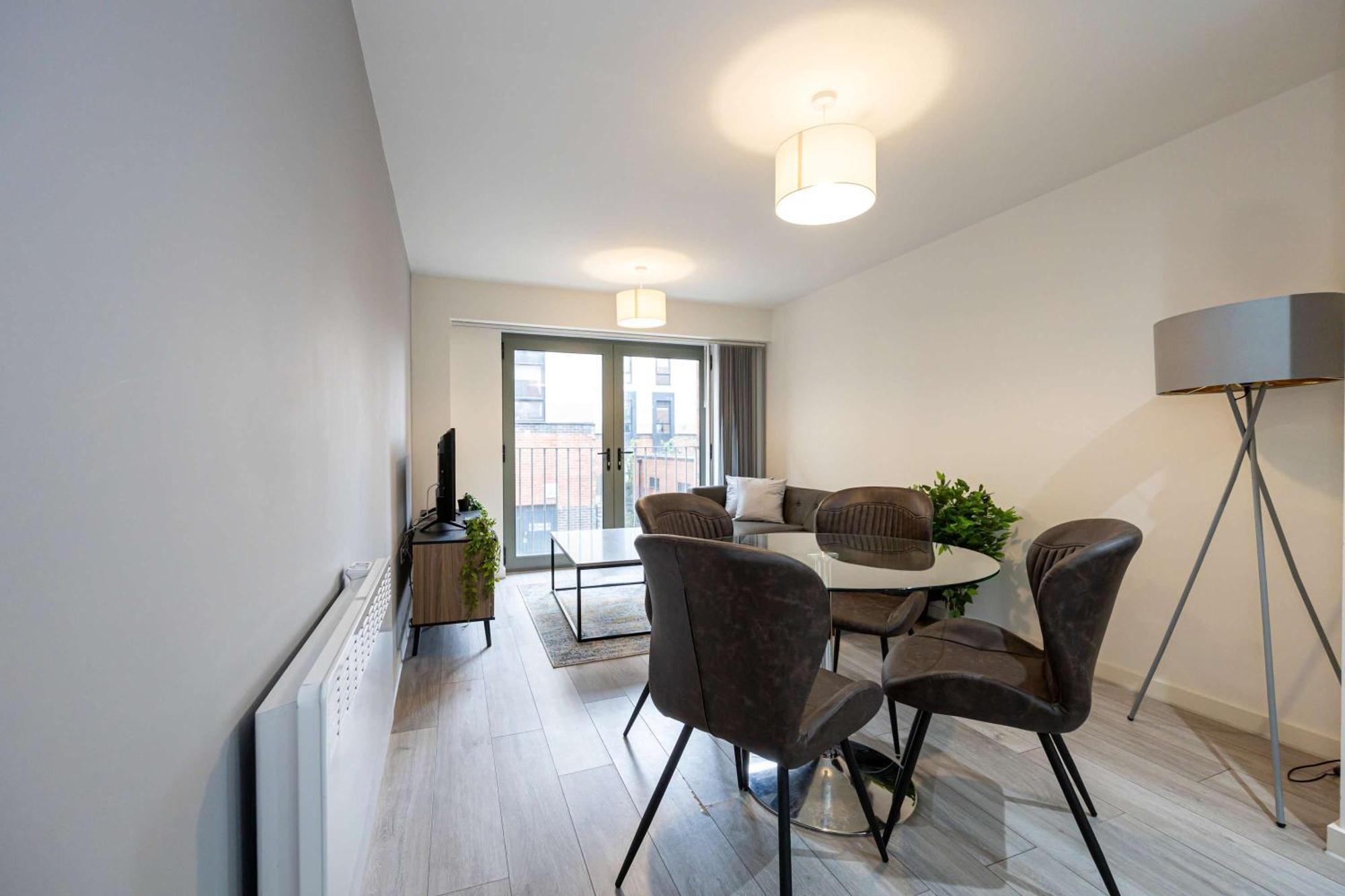 Apartment Stylish 2-bedroom